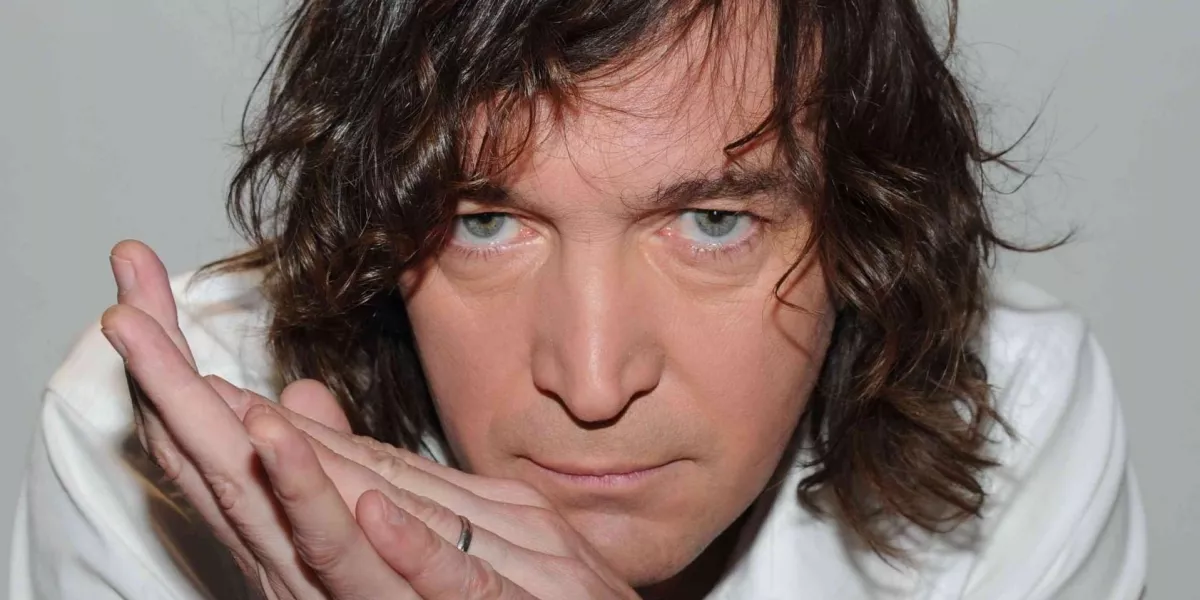 Le chanteur français Cali.