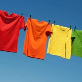 Votre linge fait grise mine ? On vous dit tout pour qu'il conserve ses couleurs !