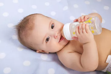bébé en pleine santé