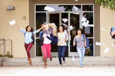 Un groupe de collégiens à la fin de l’année scolaire