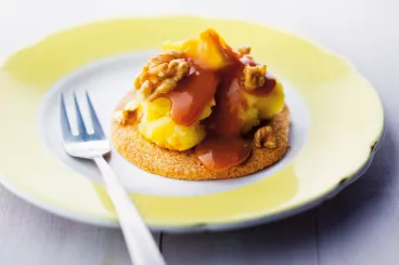 Sablé de pomme au caramel et aux noix