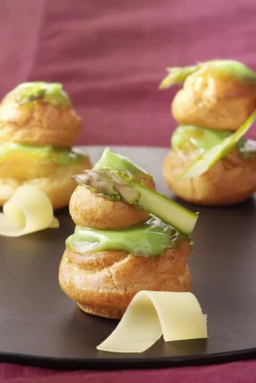 Religieuse aux asperges et fromage