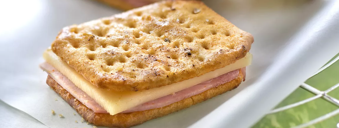 Mini croque-monsieur au TUC® saveur Barbecue