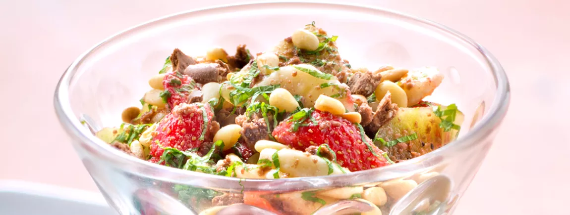 Salade de fruits frais croquante avec belVita® Salade de fruits frais croquante avec belVita®