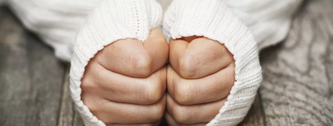 Chouchoutez vos mains abîmées par l’hiver ! prendre soin de mains abîmées par le froid