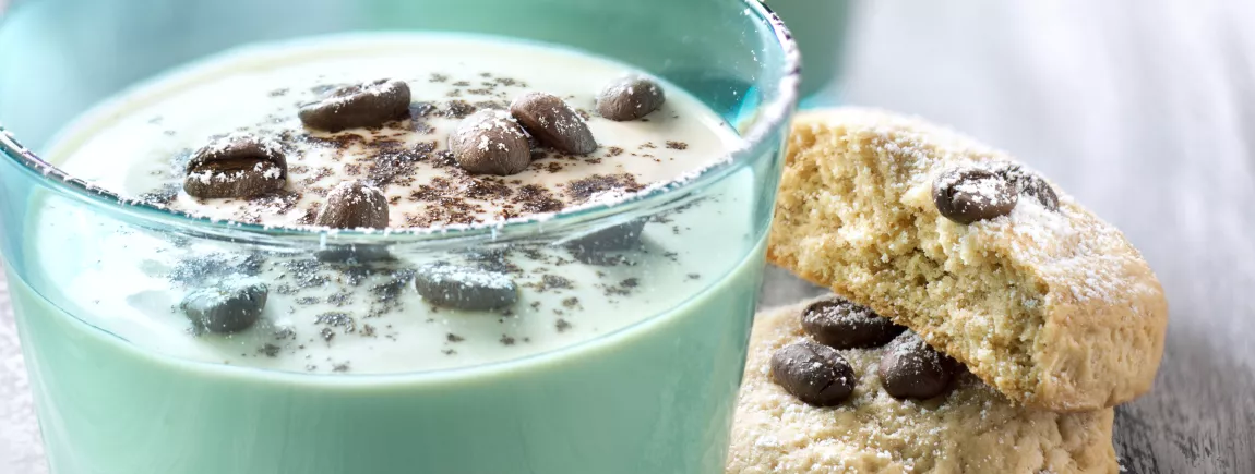 Frozen yogurt revisité, au café Tassimo ® Grand'Mère ® et petits sablés Frozen yogurt au café Tassimo® Grand’Mère® et petits sablés