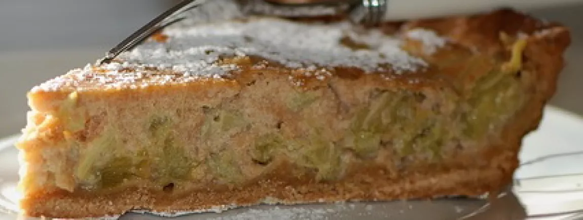 Tarte à la rhubarbe et aux biscuits Bastogne® Tarte à la rhubarbe et aux biscuits Bastogne®